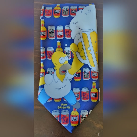 The Simpsons Homer Simpson DUFF Beer Tie with Original Store Tag 100% Polyester - Picture 1 of 7